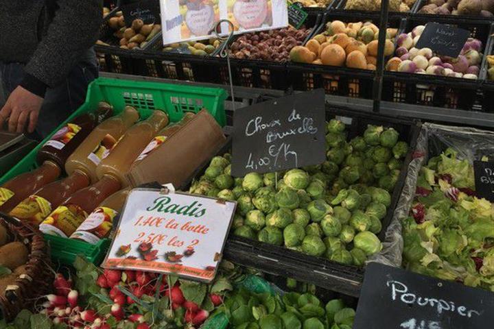 Marché à Vendôme à proximité du camping au coeur de Vendôme trois étoiles - Camping Au Cœur de Vendôme